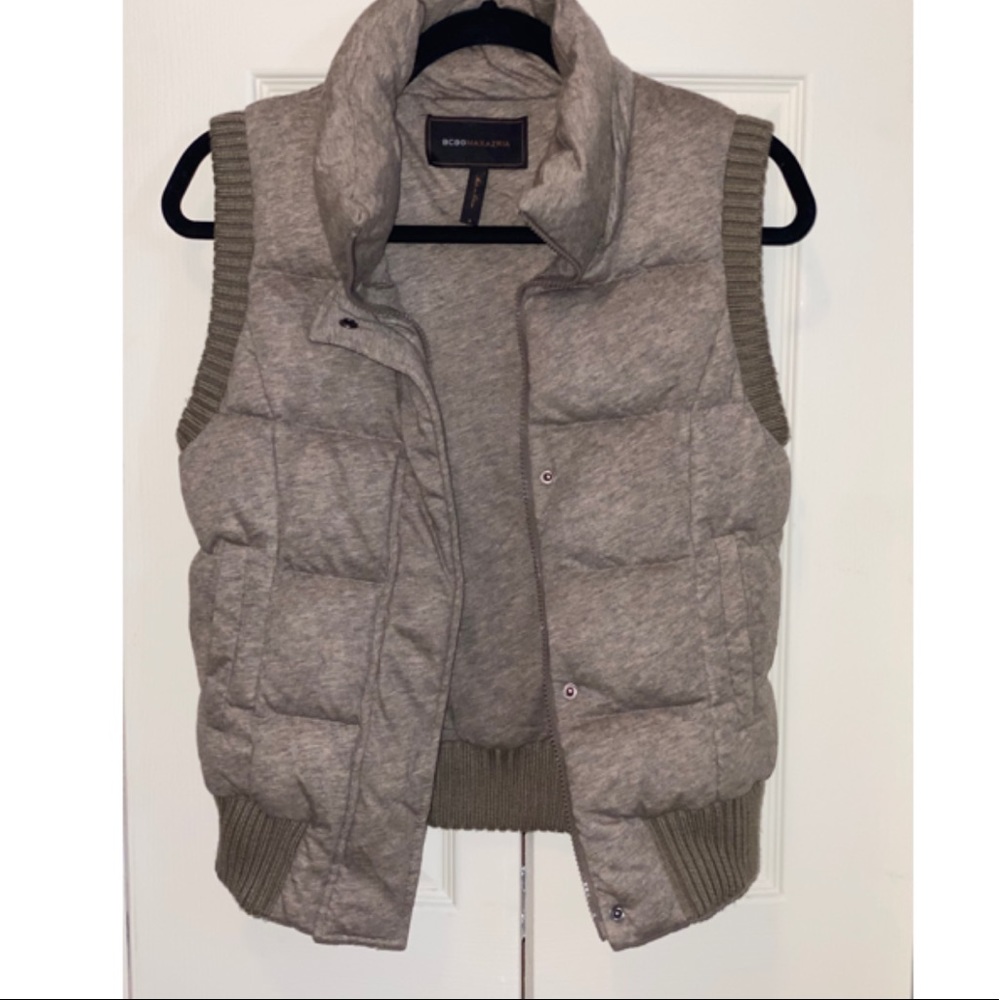 BCBG Maxazria Vest ( duck down )